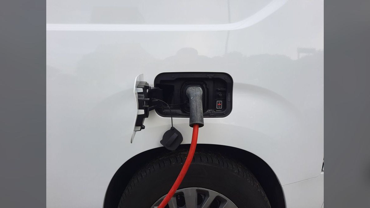 Top 10 Electric Minivans 2026 — Best Overall + Best Value — figure 2