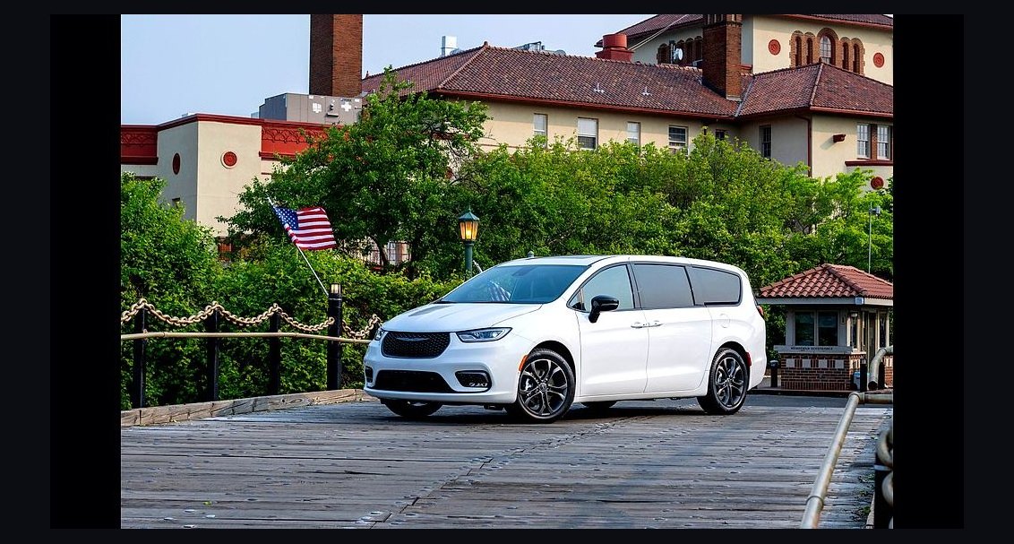 Top 10 Luxury Minivans 2026 — Best Overall + Best Value