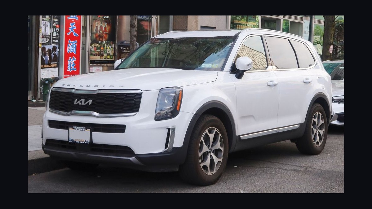 Top 10 Family SUVs 2025 — Best Overall + Best Value