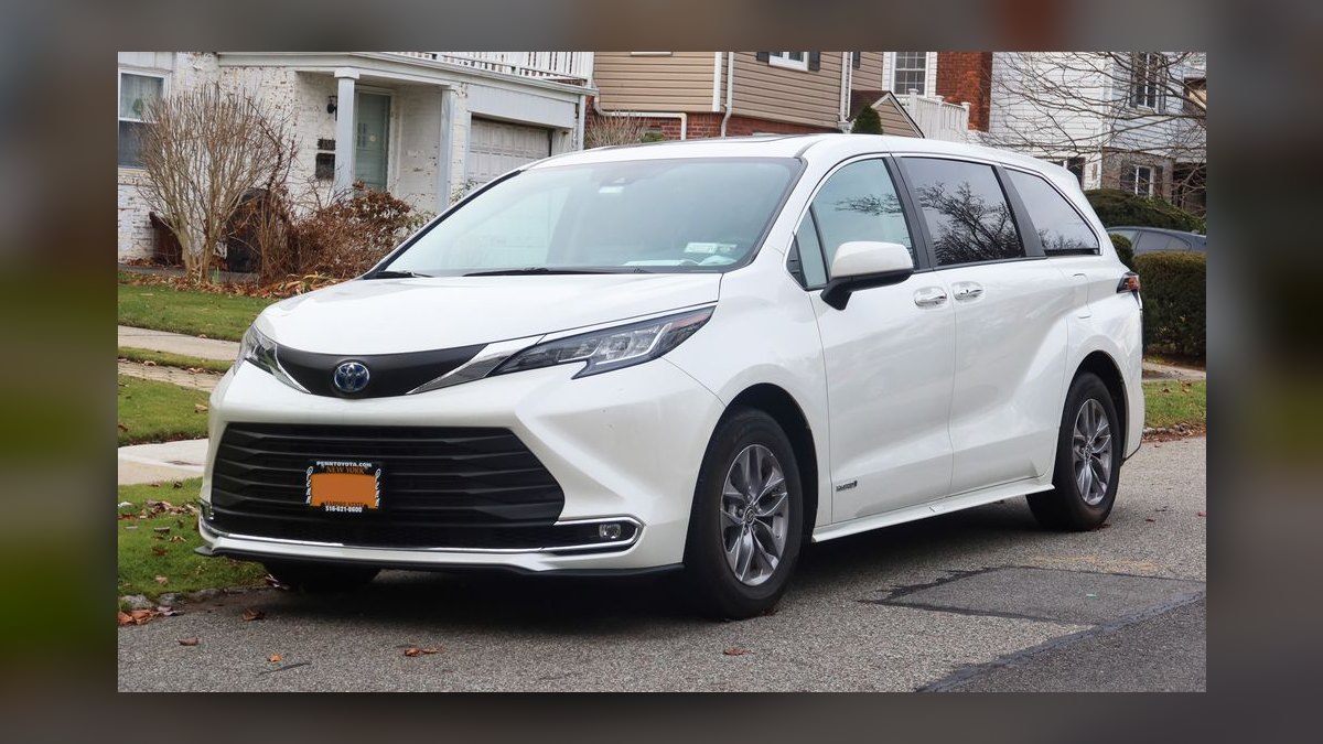 Best Cars for a Family of Five in 2027 — figure 4