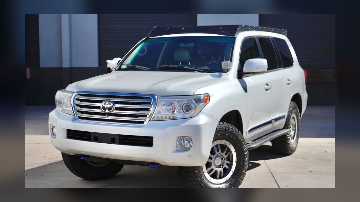 Best Toyota Land Cruiser Generations (Ranked) — figure 1