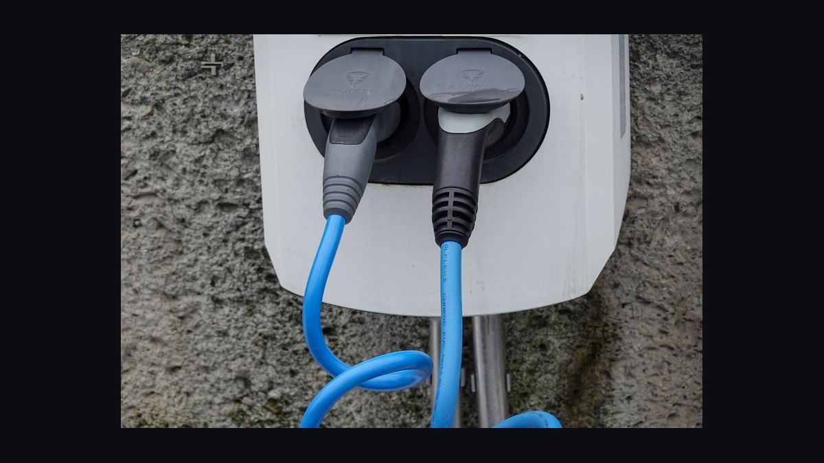 Best EVs for Cold Weather in 2027 — figure 10