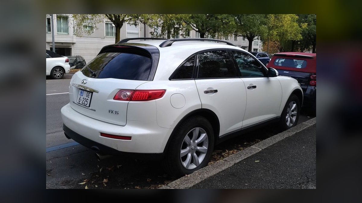 Best Infiniti FX35 Model Years (Ranked) — figure 1