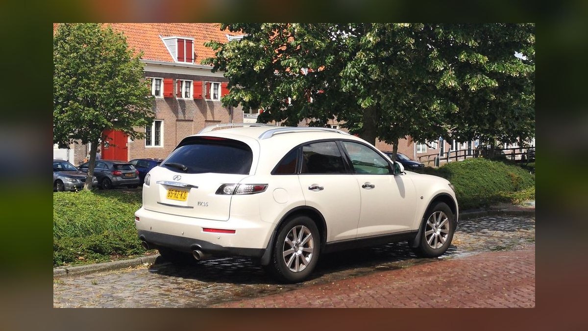 Best Infiniti FX35 Model Years (Ranked) — figure 8