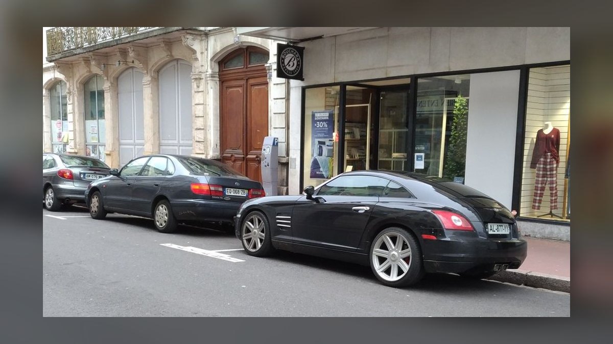 Best Chrysler Crossfire Model Years (Ranked) — figure 2