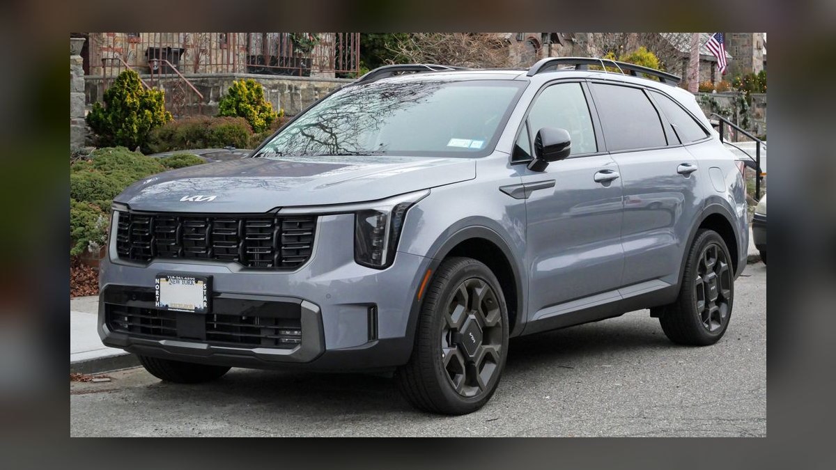 Best Used 3-Row SUVs Under $15,000 in 2027 (Ranked) — figure 2