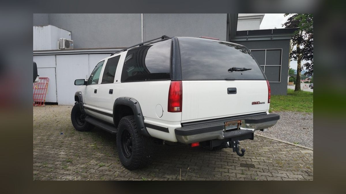 Best Used Full-Size SUVs Under $15,000 in 2027 (Ranked) — figure 3