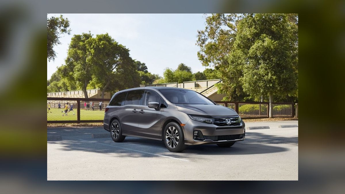 Best Used Minivans Under $20,000 in 2027 (Ranked) — figure 4
