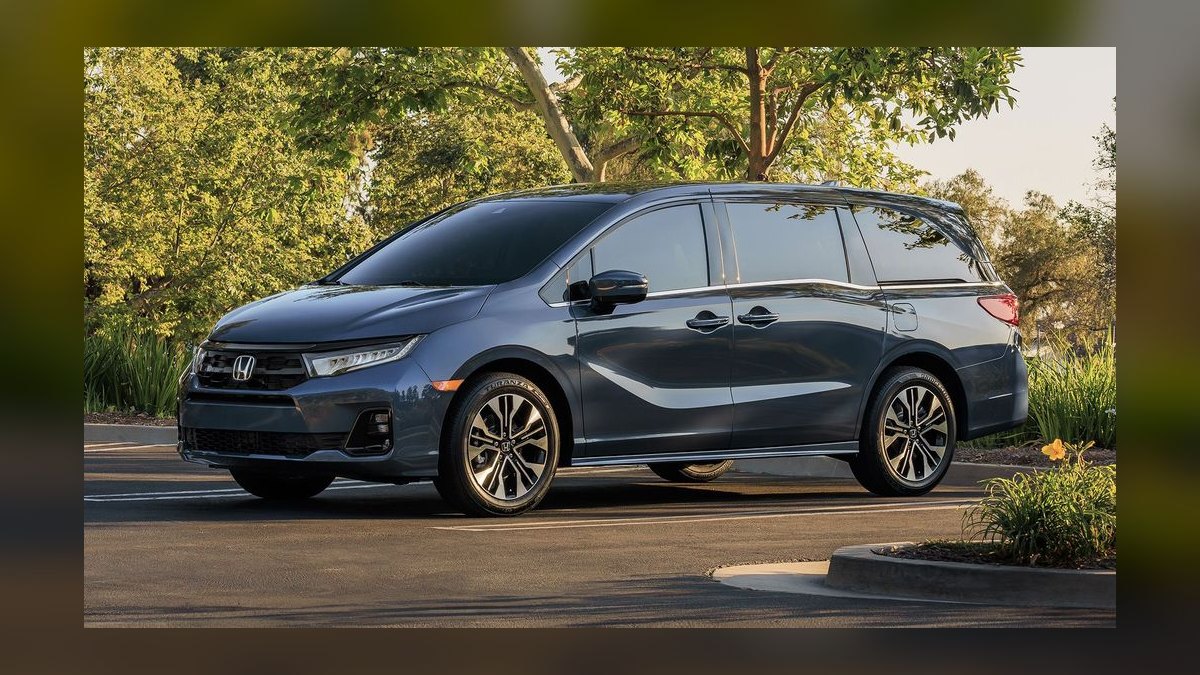 Best Used Minivans Under $20,000 in 2027 (Ranked) — figure 9