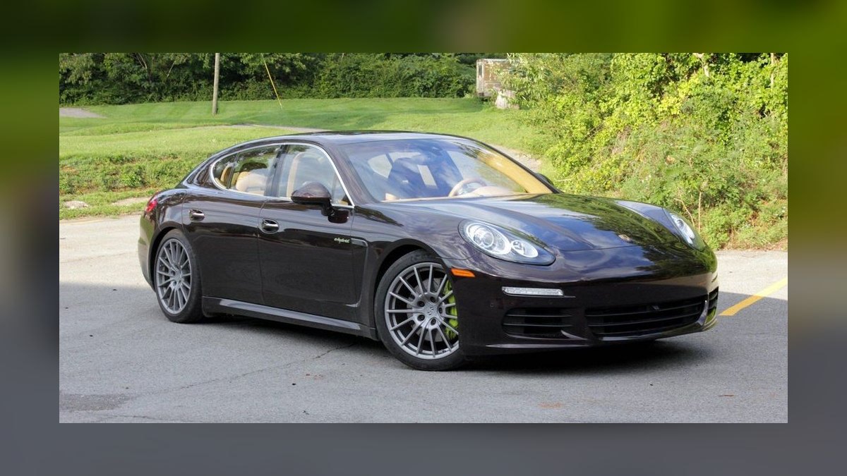 Best Used Luxury Cars Under $25,000 in 2027 (Ranked) — figure 2