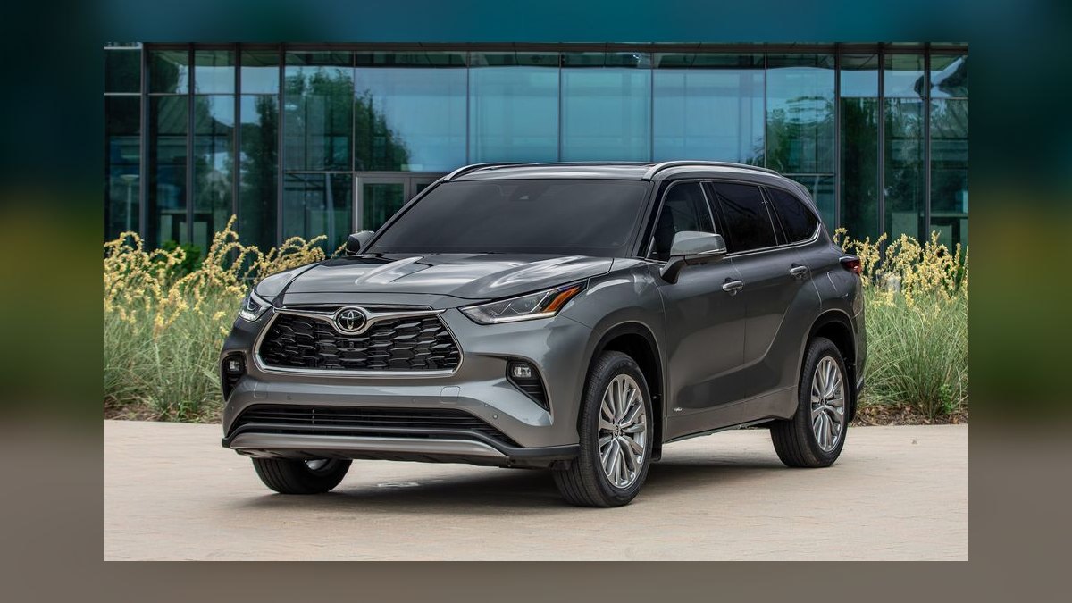Best Used Family Cars Under $25,000 in 2027 (Ranked) — figure 6