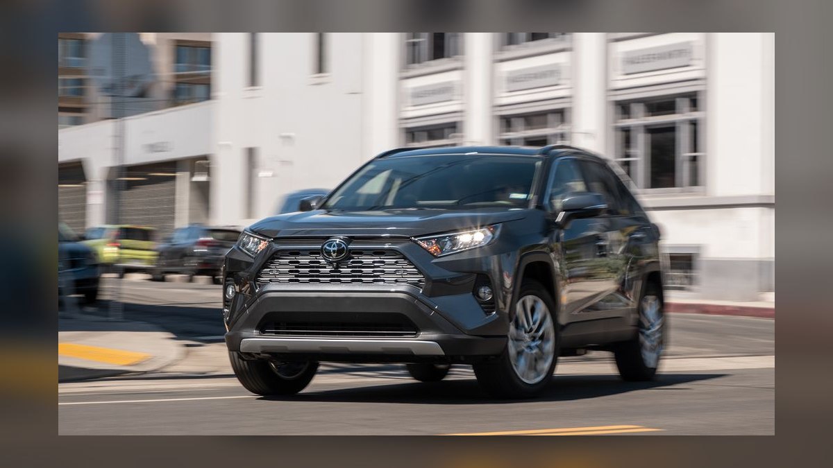 Best Used AWD Cars Under $25,000 in 2027 (Ranked) — figure 1