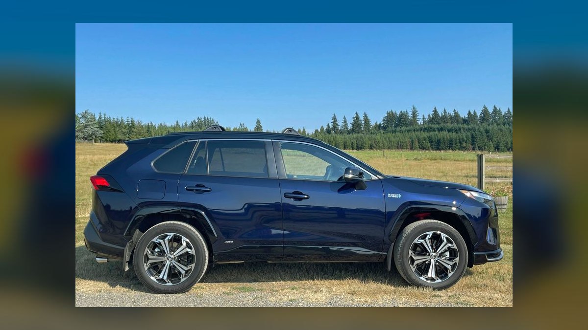 Best Used AWD Cars Under $30,000 in 2027 (Ranked) — figure 1
