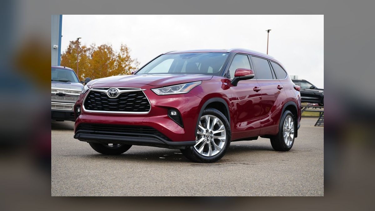 Best Used AWD Cars Under $30,000 in 2027 (Ranked) — figure 5