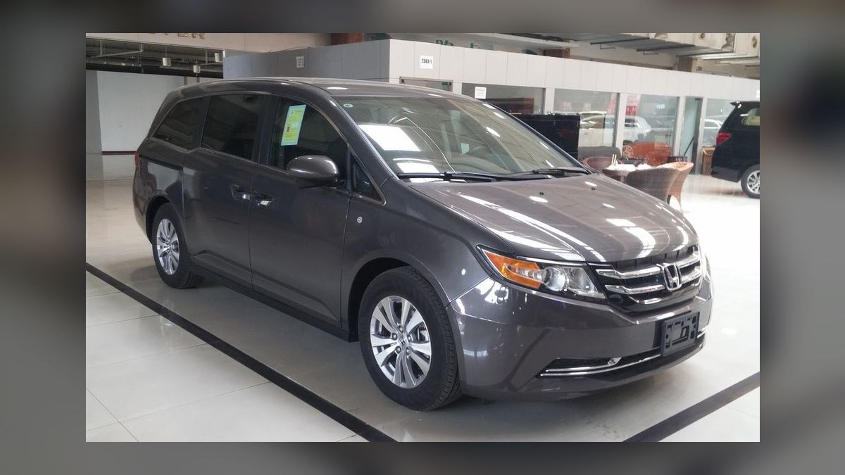 Best Used Minivans Under $50,000 in 2027 (Ranked) — figure 6
