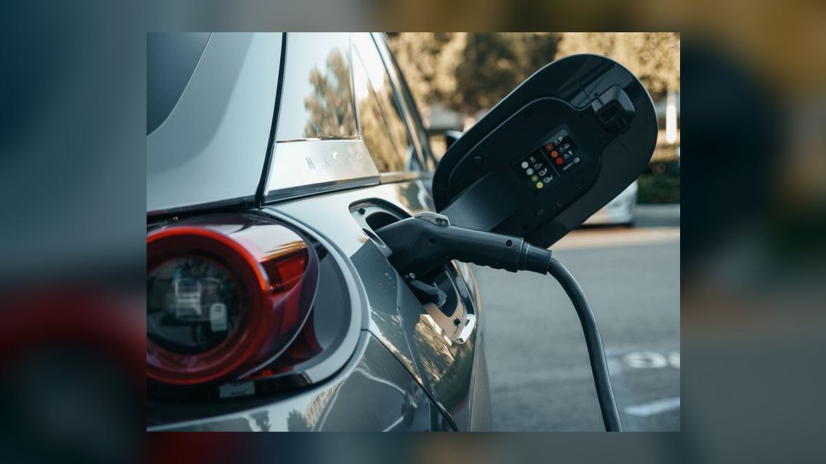 What are the most reliable used hybrid SUVs under $10,000 in 2027 that have low maintenance costs and high fuel efficiency for daily commuters in urban areas — figure 8