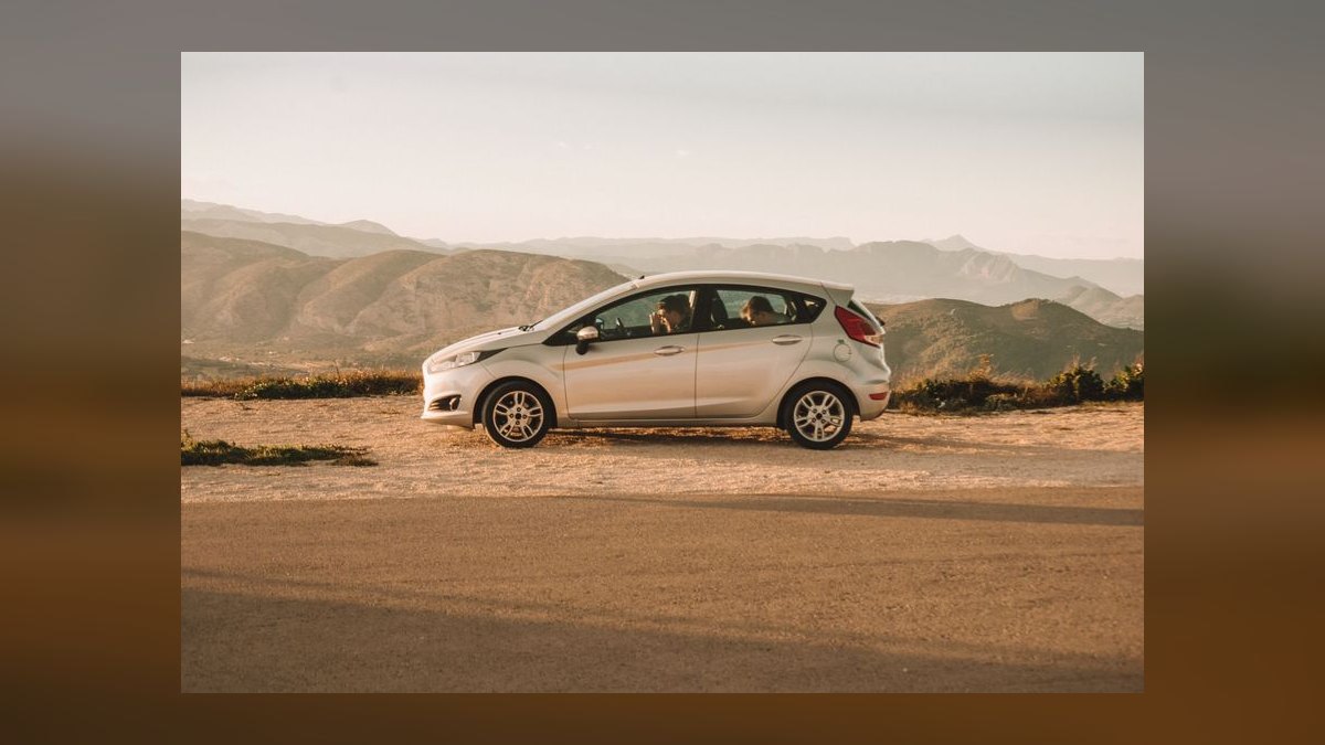 Which used subcompact SUVs under $30k in 2027 are most reliable for snowy mountain commutes in Colorado — figure 10