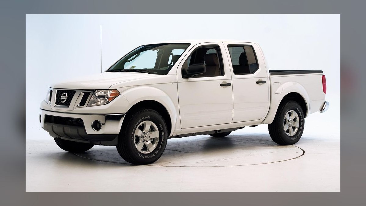 Best Used Pickup Trucks Under $35,000 in 2027 (Ranked) — figure 5