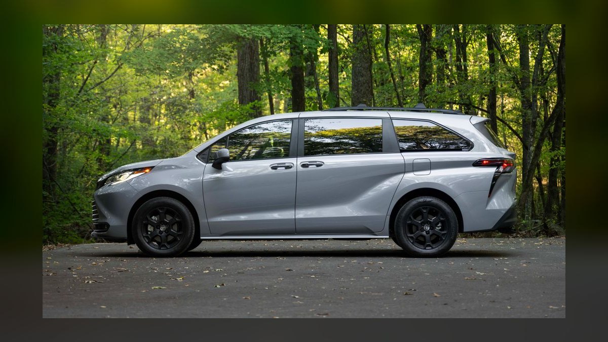 Best Used Minivans Under $35,000 in 2027 (Ranked) — figure 2
