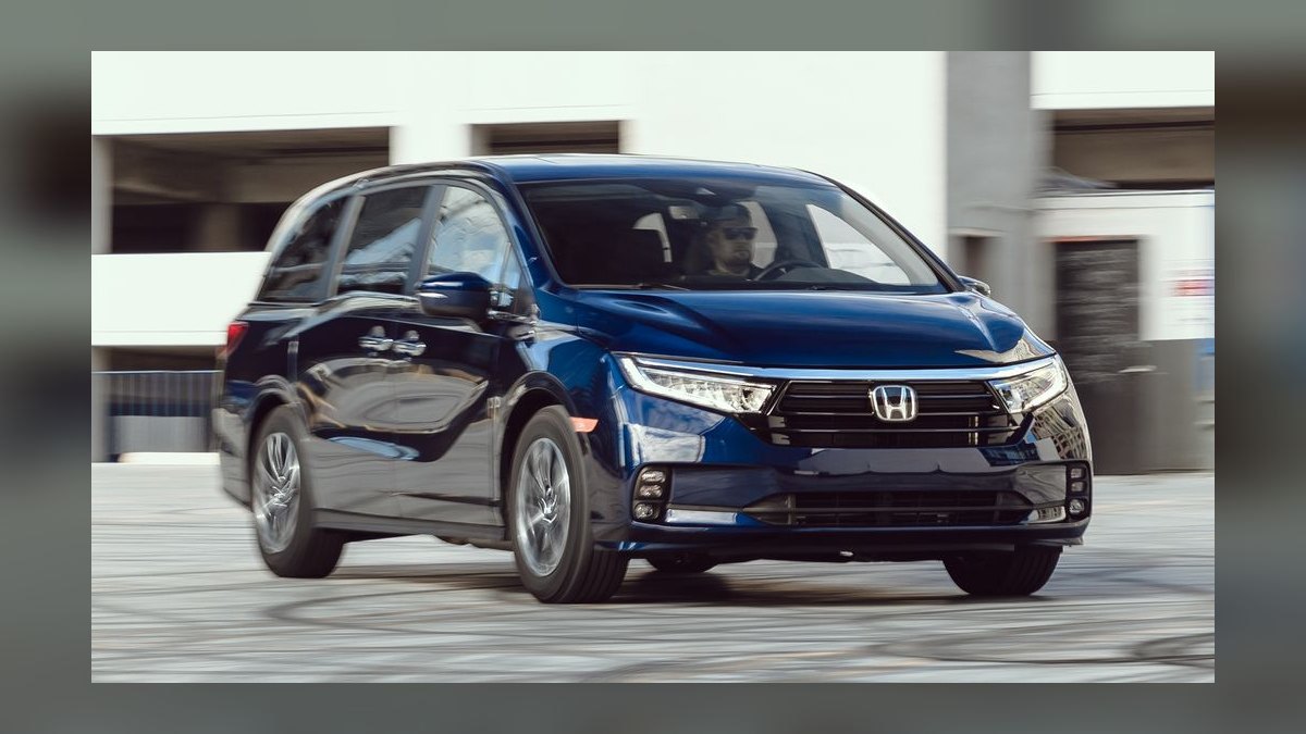 Best Used Minivans Under $35,000 in 2027 (Ranked) — figure 9