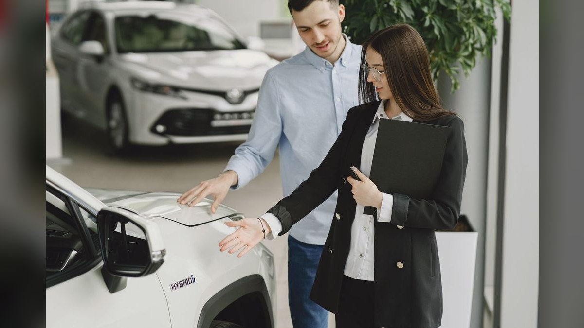 What are the most reliable used hybrid SUVs under $35,000 available in the Pacific Northwest for 2027, considering hilly terrain and frequent rain — figure 1