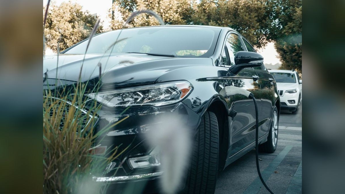 What are the most reliable used hybrid SUVs under $35,000 available in the Pacific Northwest for 2027, considering hilly terrain and frequent rain — figure 3