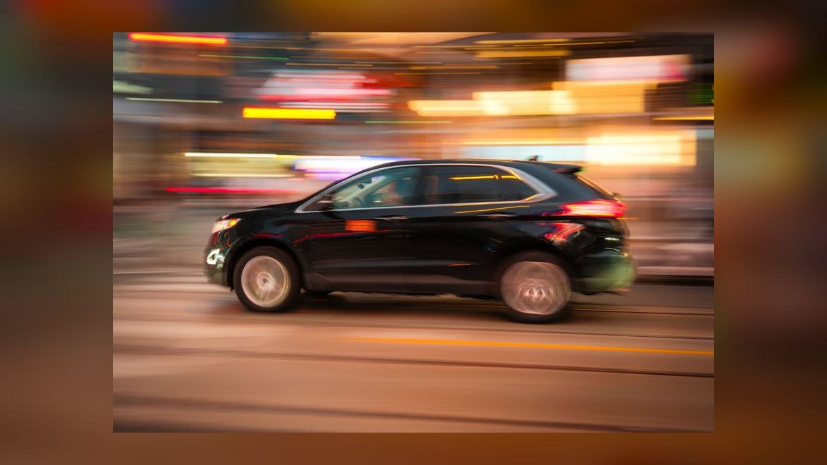 What are the top-rated pre-owned subcompact SUVs for urban commuters in 2027, considering city fuel efficiency, parking ease, and low maintenance costs near downtown Seattle — figure 4