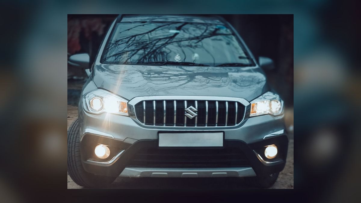 What are the top-rated pre-owned subcompact SUVs for urban commuters in 2027, considering city fuel efficiency, parking ease, and low maintenance costs near downtown Seattle — figure 5