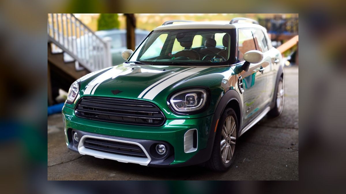 What are the top-rated pre-owned subcompact SUVs for urban commuters in 2027, considering city fuel efficiency, parking ease, and low maintenance costs near downtown Seattle — figure 9