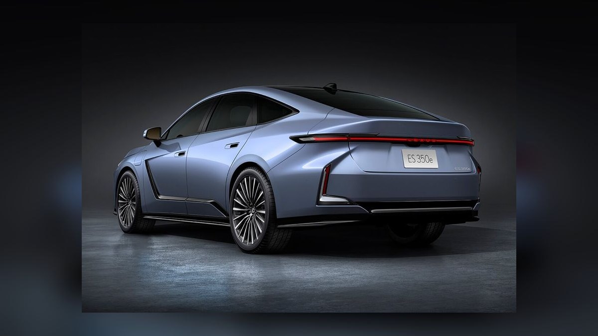 Top 10 Plug-in Hybrid Sedans in 2027 — figure 7