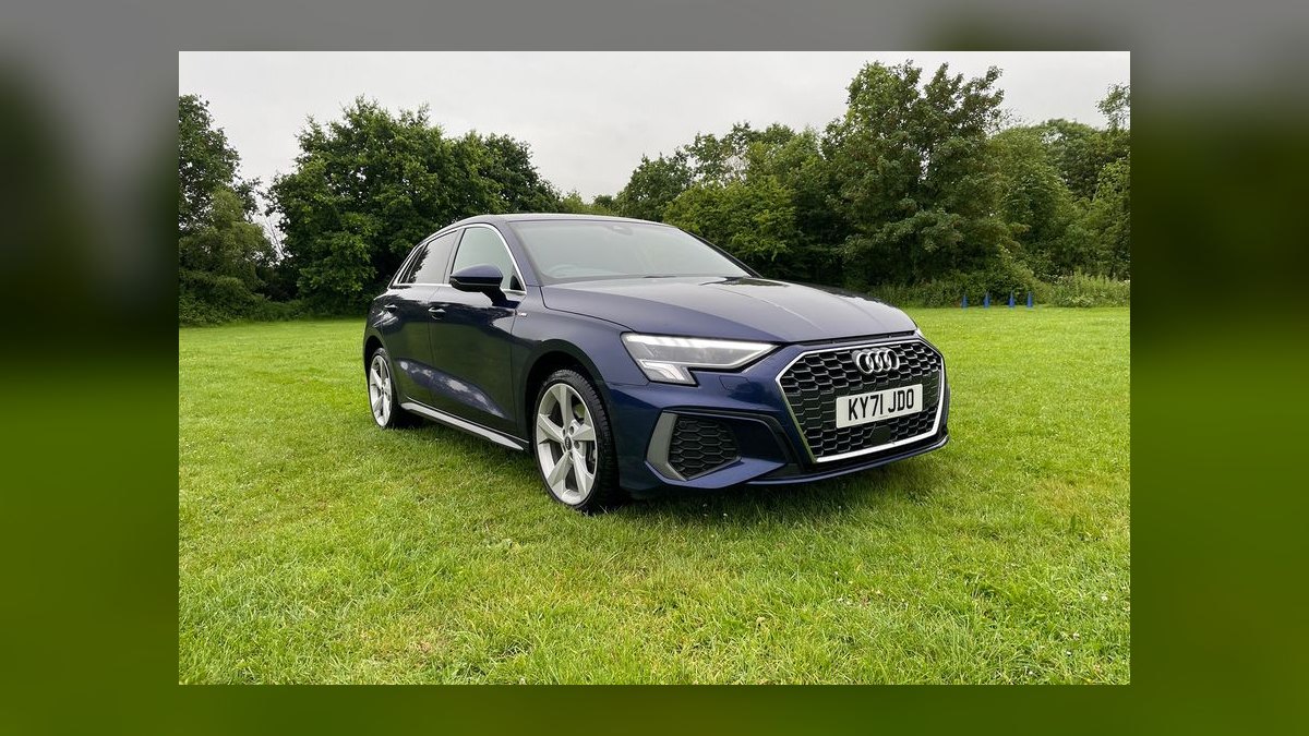 Top 10 Plug-in Hybrid Sedans in 2027 — figure 9