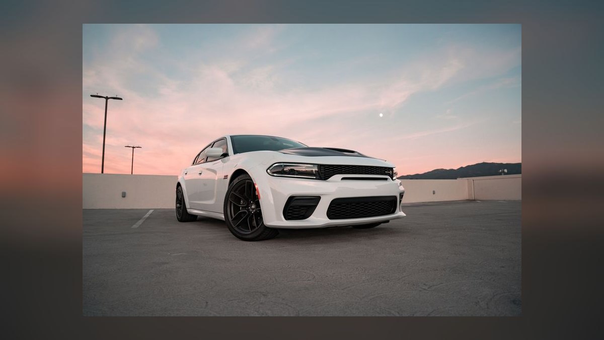 Top 10 High-Performance Muscle Cars in 2027 — figure 1