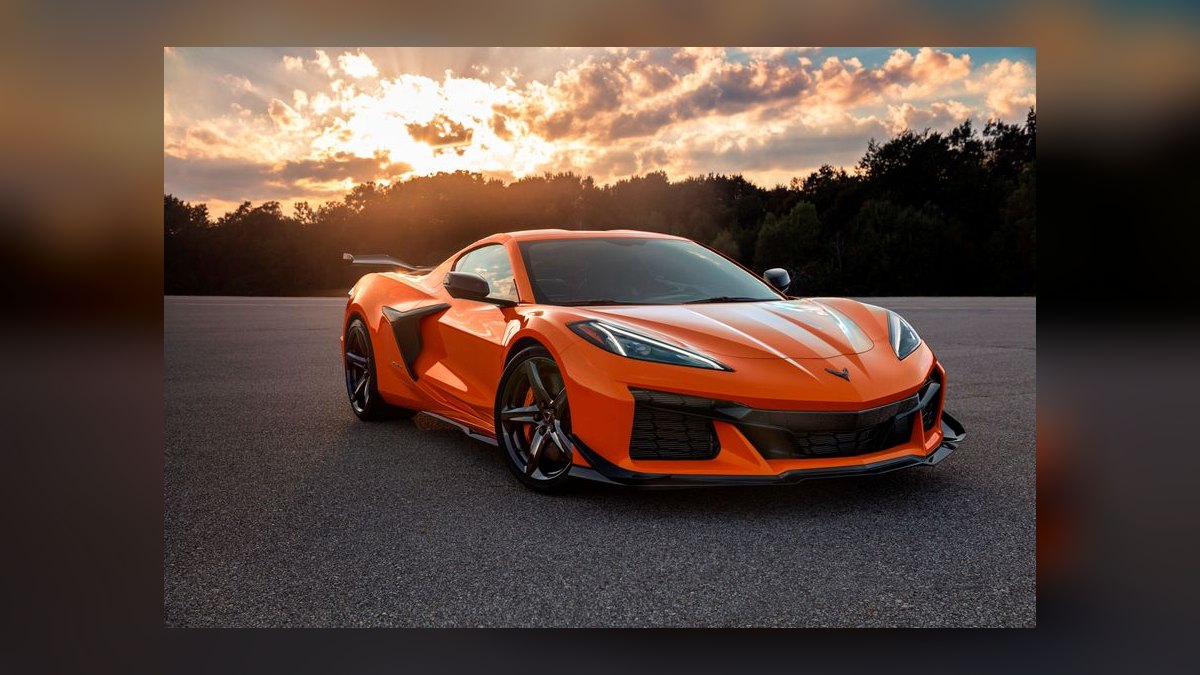 Top 10 Track-Day Cars 2027 — Best Overall + Best Value — figure 2