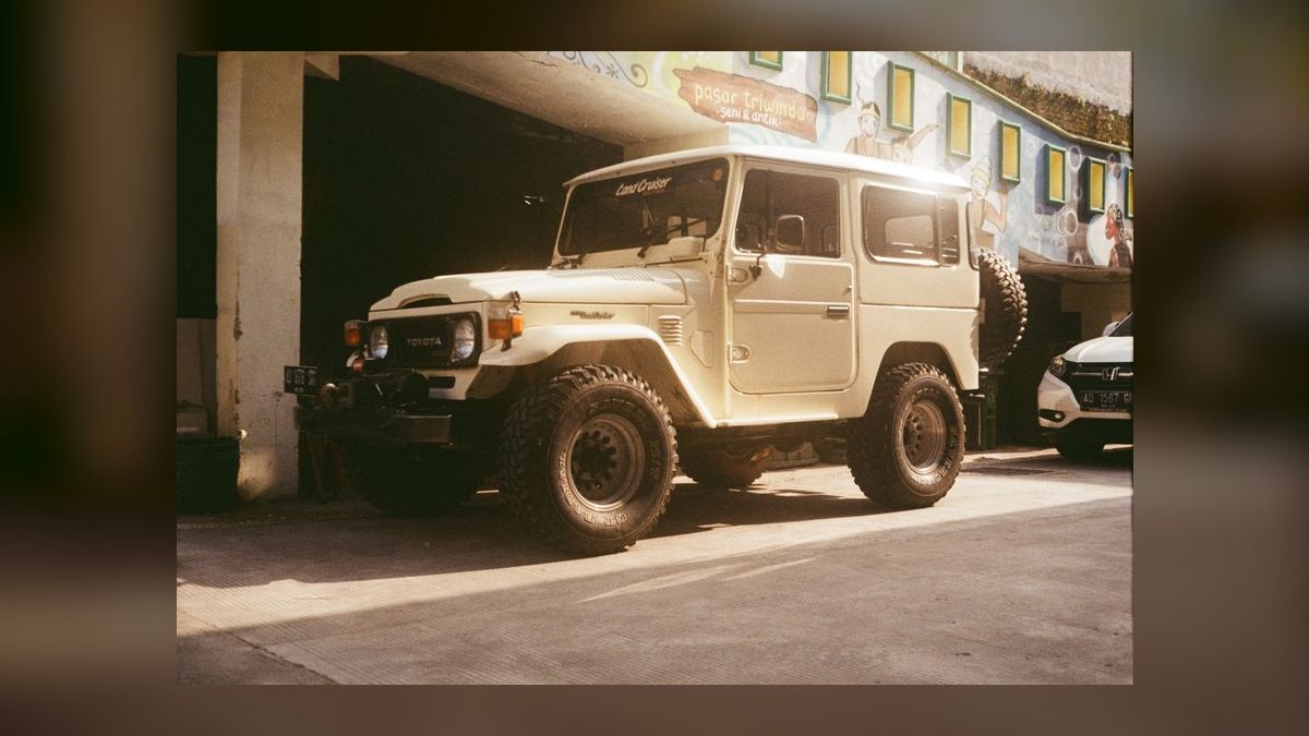 Top 10 Retro-Modern Cars 2027 — Best Overall + Best Value — figure 4