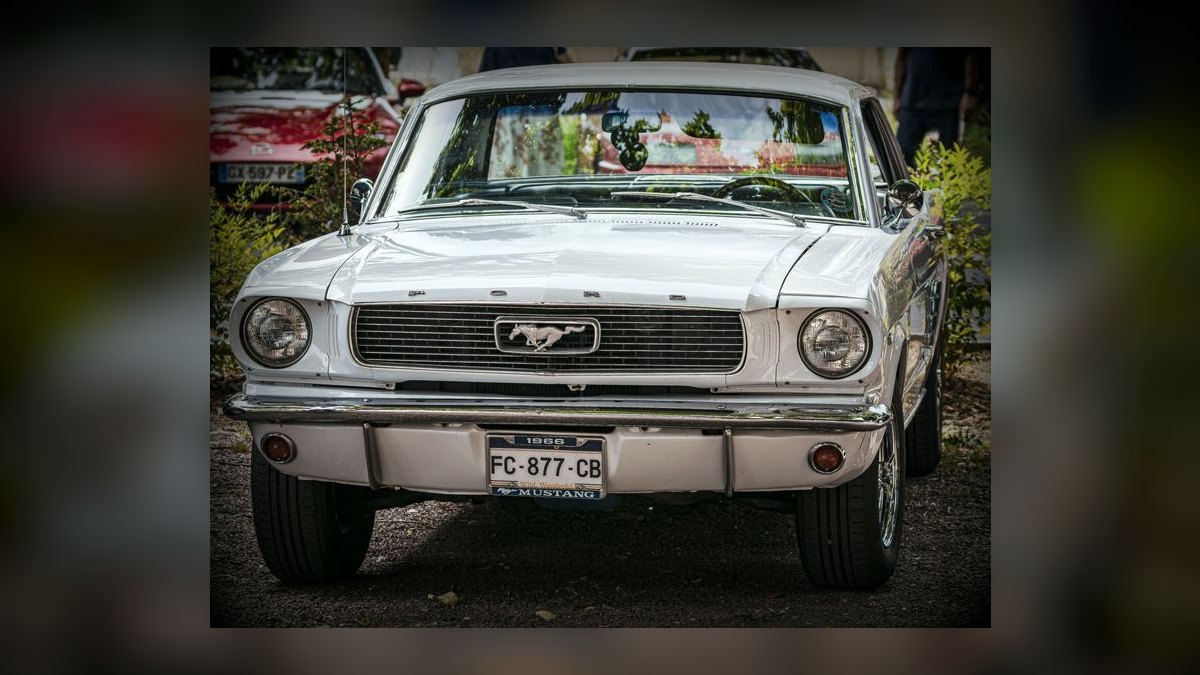 Top 10 Classic Cars Under $20k 2027 — Best Overall + Best Value — figure 2