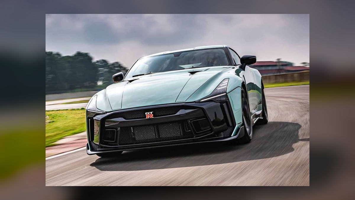 Top 10 Gas-Powered Supercars 2027 — Best Overall + Best Value — figure 10