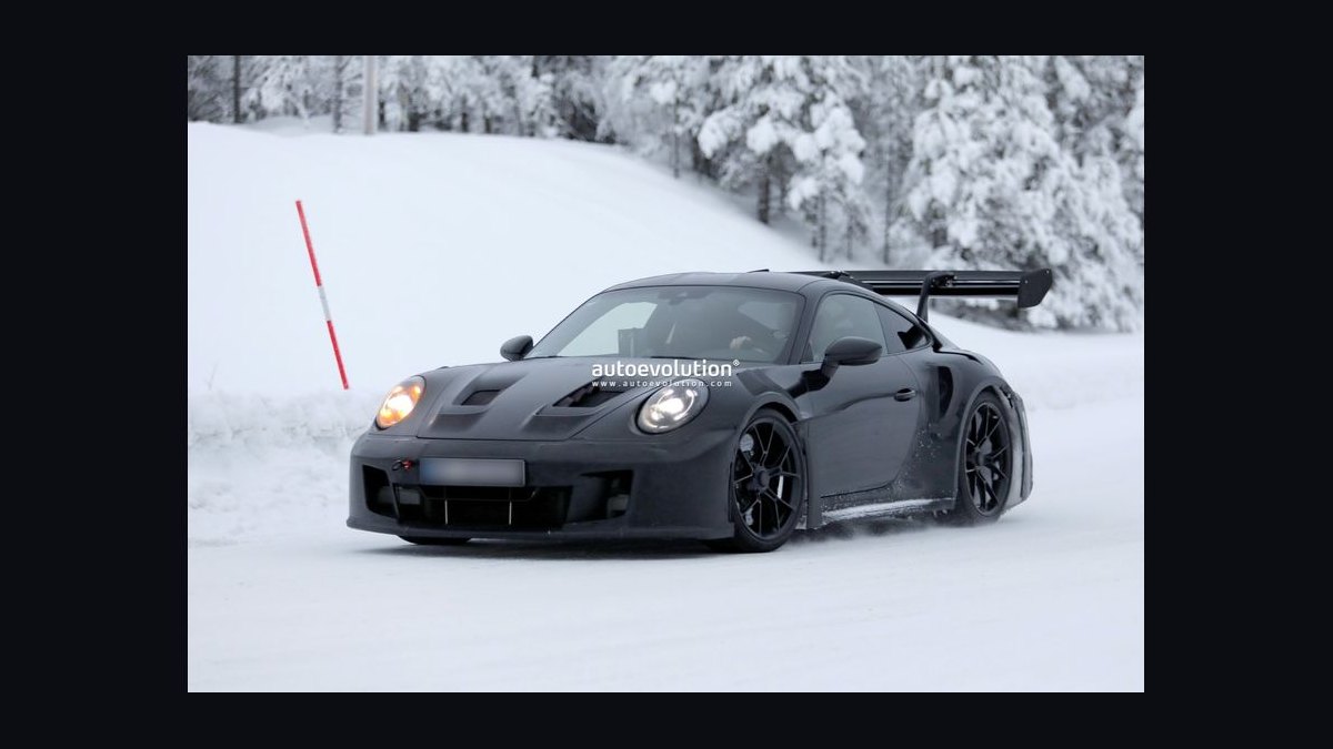 Top 10 Gas-Powered Supercars 2027 — Best Overall + Best Value