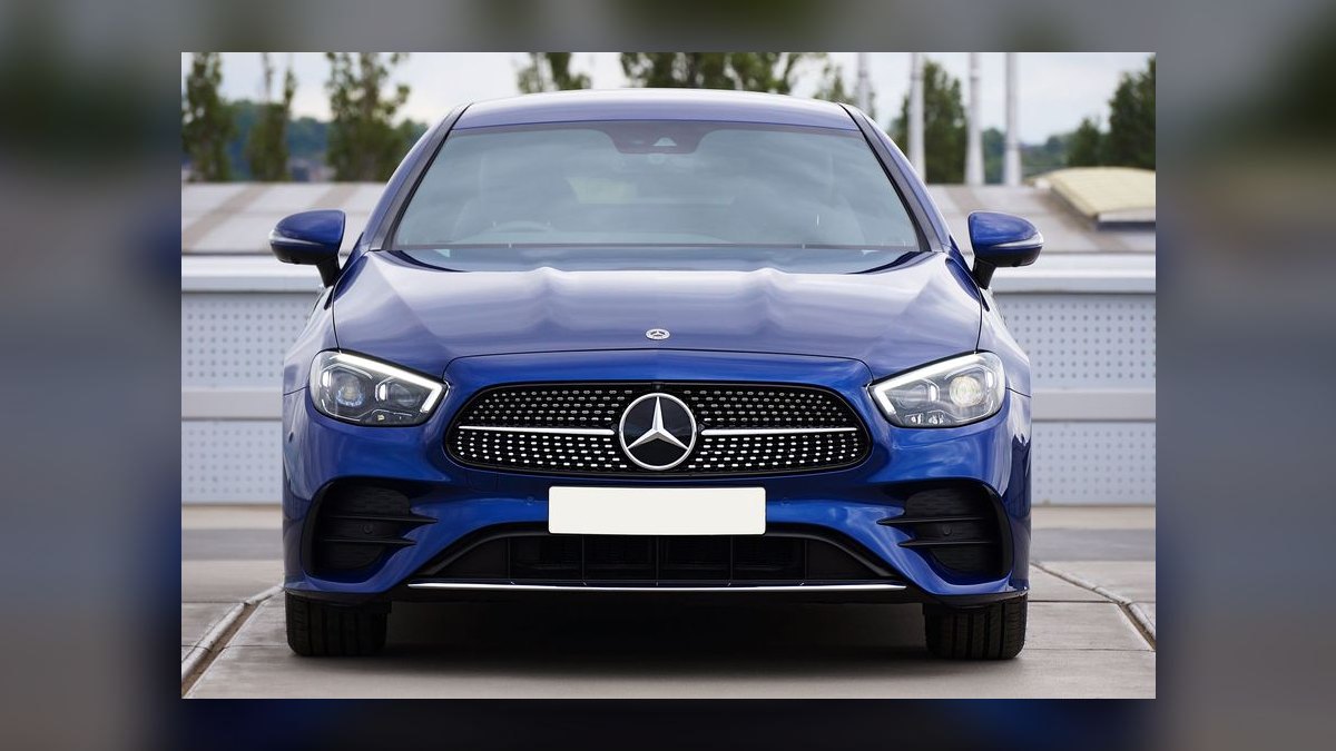 Top 10 Luxury Hybrid Sedans 2027 — Best Overall + Best Value — figure 9