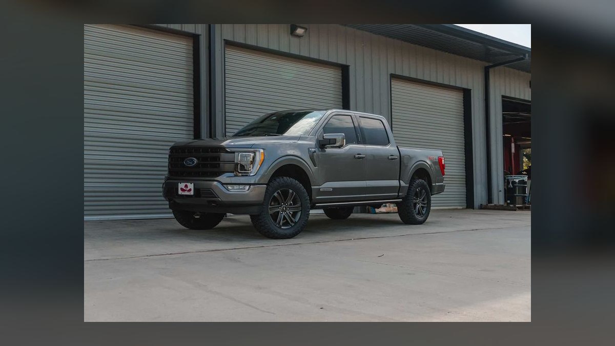 Top 10 Off-Road Hybrid Trucks 2027 — Best Overall + Best Value — figure 1