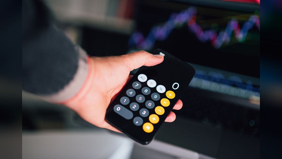 How do you calculate RevOps ROI across marketing, sales, and customer success in 2027 — figure 1