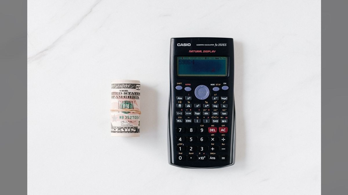 How do you calculate RevOps ROI across marketing, sales, and customer success in 2027?
