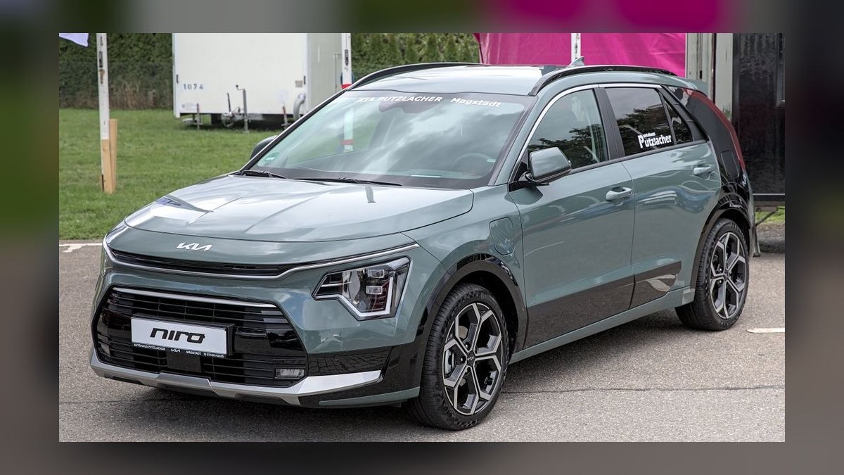 Best Cars for Long Commutes in 2027 (Ranked) — figure 8