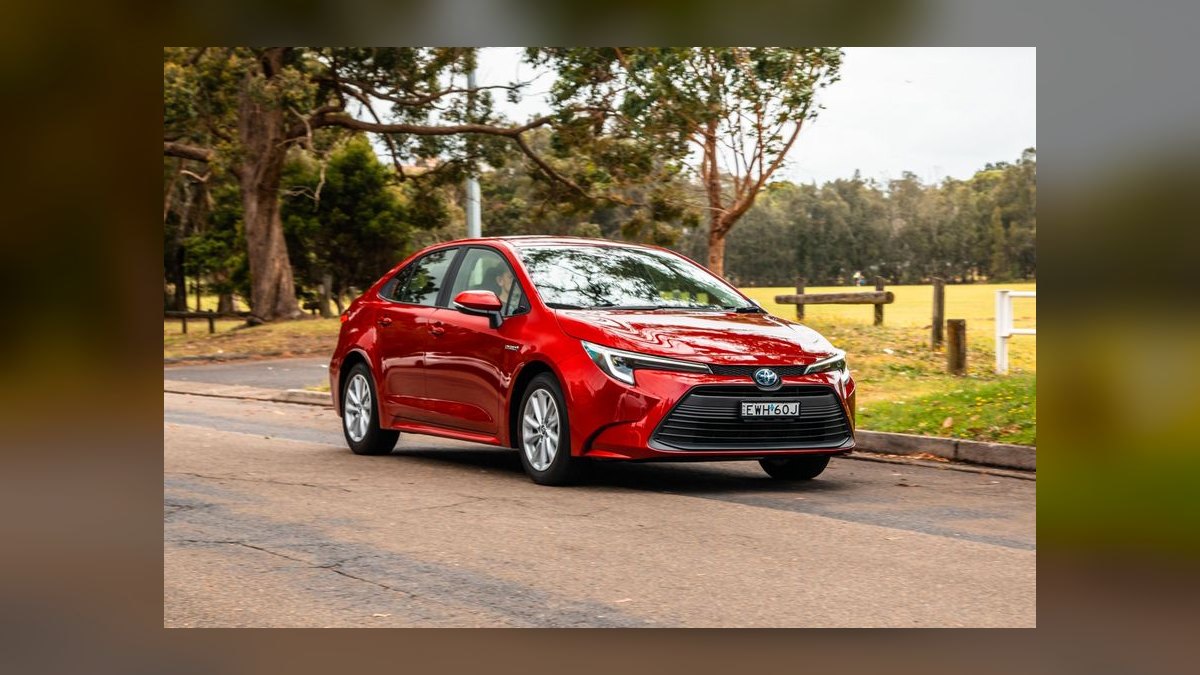 Best Hybrid Sedans for Commuting in 2027 (Ranked) — figure 9
