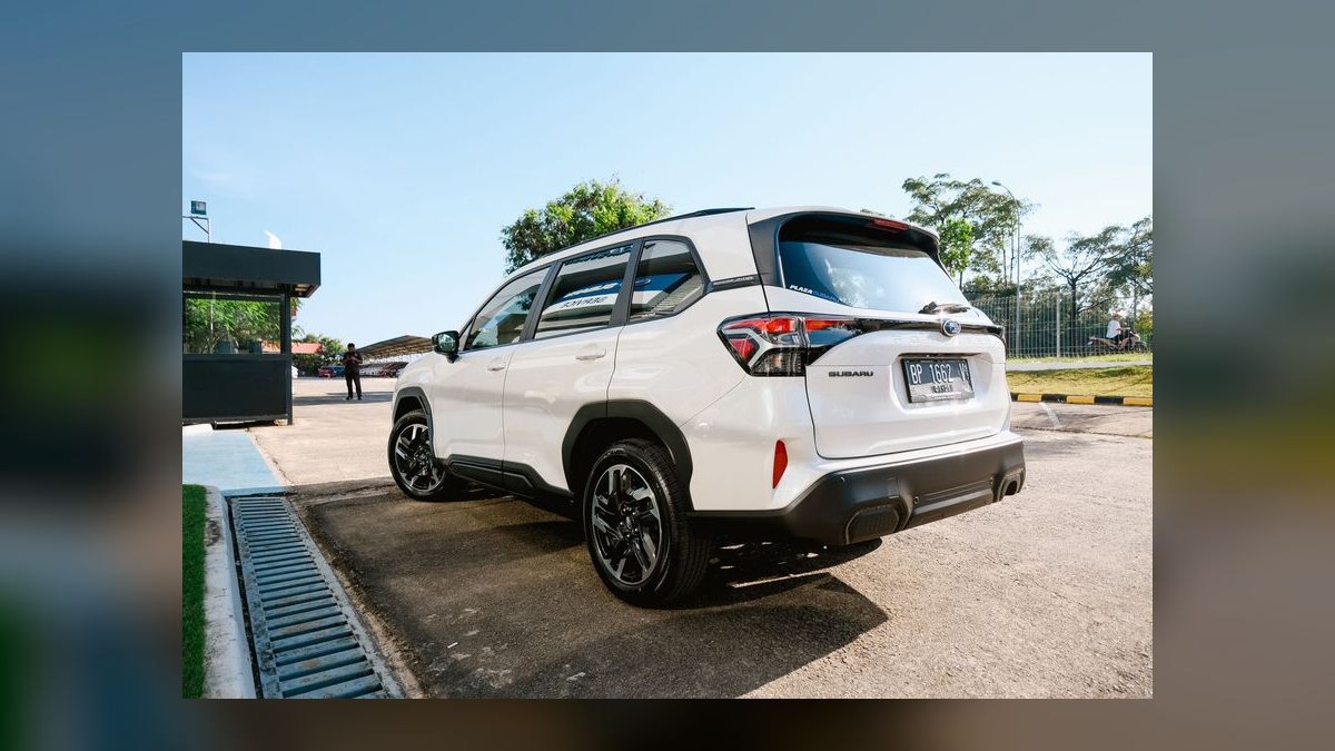 Best Hot Hatchbacks Under $30,000 in 2027 — figure 5
