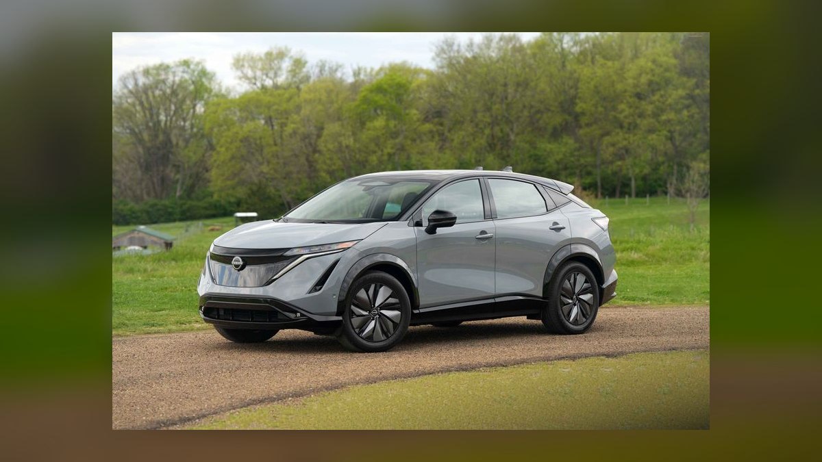 Top 10 Electric Sedans with the Fastest Charging Speeds in 2027 — figure 9