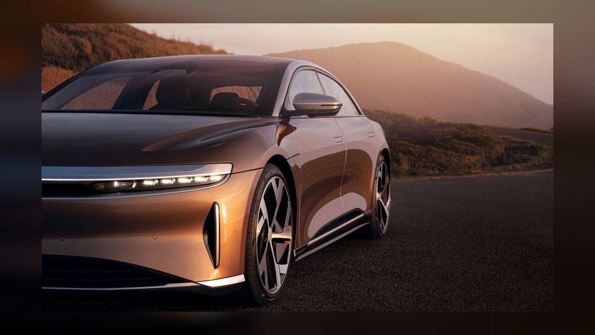 Top 10 Fast-Charging Electric Sedans in 2027 — figure 1