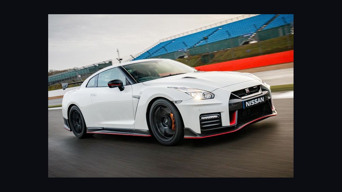 Top 10 Supercars for Track Days — Best Overall + Best Value in 2027 — figure 7