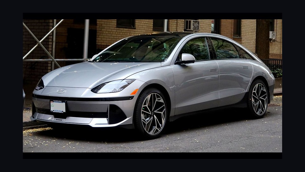 Top 10 Electric Cars 2023 — Best Overall + Best Value