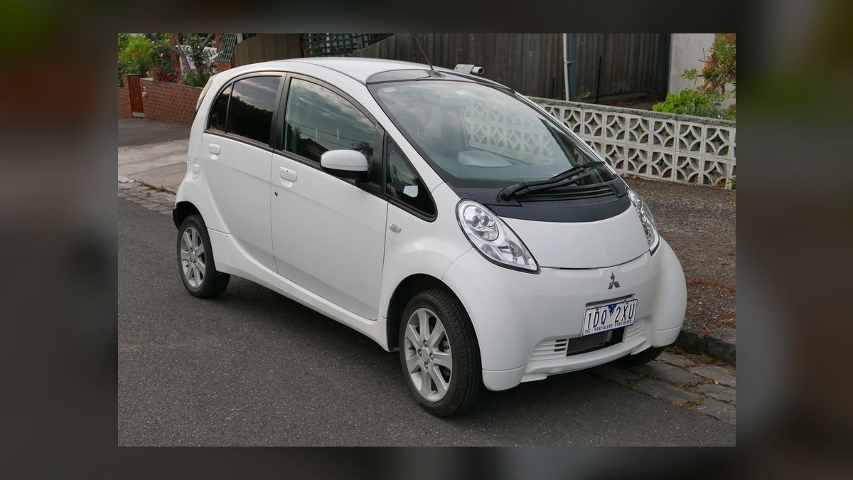 Top 10 Electric Cars 2014 — Best Overall + Best Value — figure 9