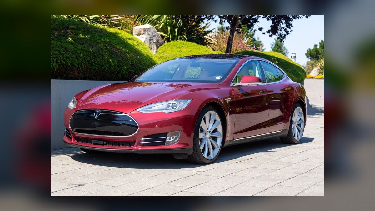 Top 10 Electric Cars 2012 — Best Overall + Best Value